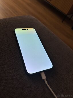 iPhone 14 PRO pokazeny displej - 7