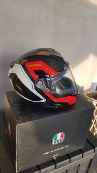 Predám novú karbónovú prilbu AGV Sportmodular -L - 7