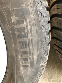 Audi elektróny R17 - 7