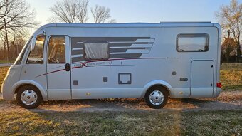 Integrovaný autokaravan HYMER Exsis I562 Silverline - 7