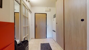 Prenájom štýlovej garsónky s veľkým balkónom na Juhu v Trenč - 7