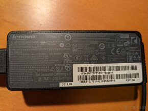 Lenovo ThinkPad Ultra dock a ThinkPad Pro dock a 2 adaptery - 7