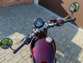 Triumph Bonneville Bobber - 7