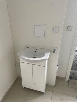Obchodný priesor na prízemí LIVING CENTRA, Solinky, Žilina - 7