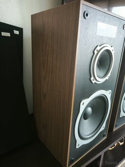 Akai - 7