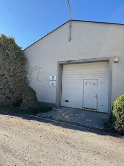 Na predaj 2 prepojené haly 1200 m2 v Dolnom Ohaji - 7