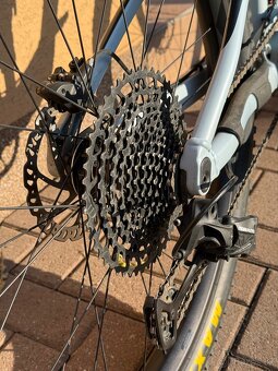 Predam celoodpruzeny bicykel Giant Trance Jr 26 - 7