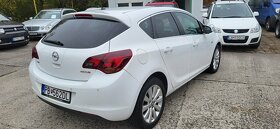Opel Astra 1.7 CDTI Sport rok 2012 - 7