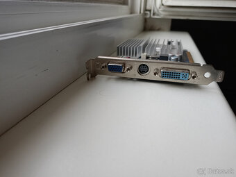 GeForce MSI 8400GS 2x - 7