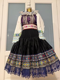Kroj - krásny starý kroj na predaj - 7