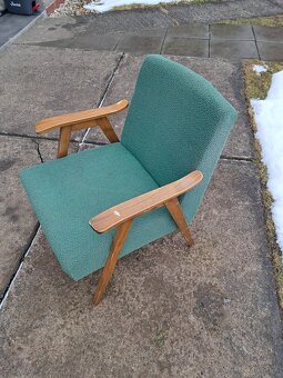 Staré stolíky a kreslo - 7