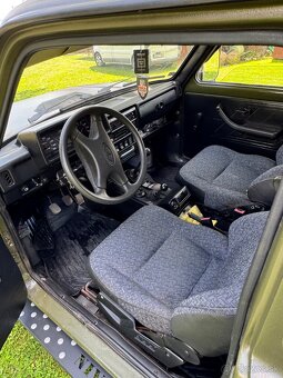Lada Niva - 7