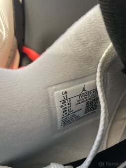 Jordan 4 White cement - 7