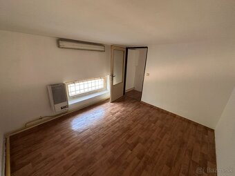 Prenájom skladovo-výrobných priestorov (136m2),blízko centra - 7