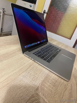 MacBook Pro 15inch 2014 / 16/256GB Silver TOP stav - 7