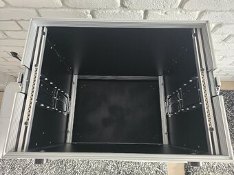Predám 19" Rack 8U Pro Double Door Profi - 7