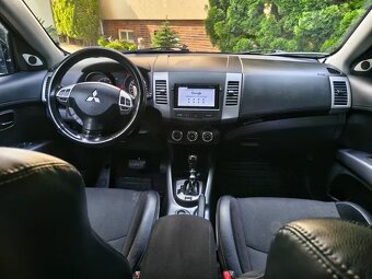 Mitsubishi Outlander 2,2 diesel, Automat., 7 Miestne. - 7