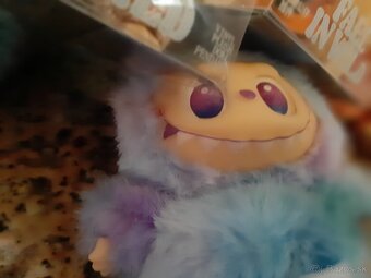 Predám LABUBU spieva a bliká ELADÓ énekló LABUBU 9-€ - 7