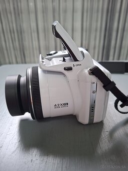 Kodak pixpro AZ425 - 7