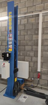 Dvojstlpový zdvihák 4000/5500 kg zdvih 2 m ZÁRUKA - 7