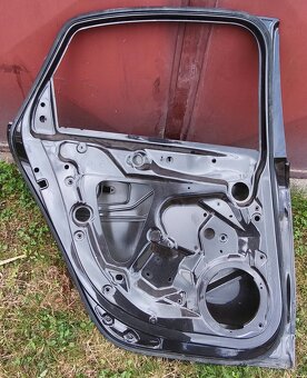 Audi A4 B8 ľavé zadné dvere 8K0 Audi A4 B8 lift sedan - 7