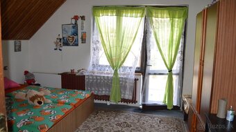 NA PREDAJ: 6-izb.,2-posch.,2-generačný RD s pozemkom 800m2 - - 7