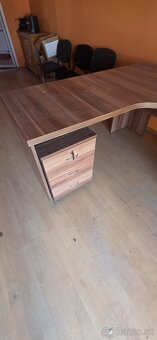 Kancelarsky nabytok - 7