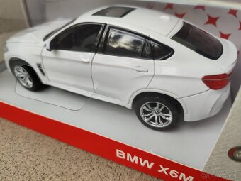BMW 6 - KOVOVÝ MODEL 1:24 ( OTVÁRATEĽNÉ DVERE A KAPOTA ) - 7