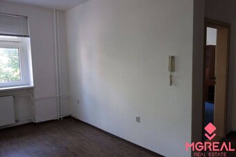 Dvojkancelária 57m2, v širšom centre Bratislavy, parkovanie, - 7