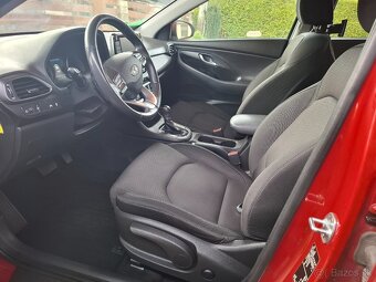 Hyundai i30 kombi, automat, ťažné, zimné/letné komplety - 7