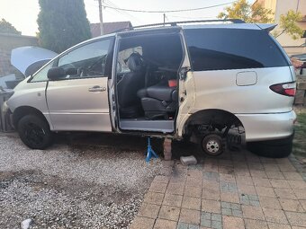 Toyota previa - 7
