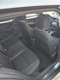Škoda Octávia Combi 1,6 TDI DSG Style - 7