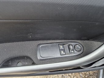 Peugeot 308 1.4vti - 7