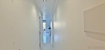 Stylový apartmán 2+kk s bočním výhledem na moře – Torrevieja - 7
