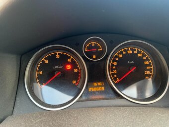 Opel ASTRA H, 1,7 cdti - 7