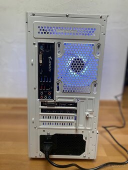 BIELY HERNY PC RYZEN 5 2600/GTX 1660 SUPER/16GB RAM - 7