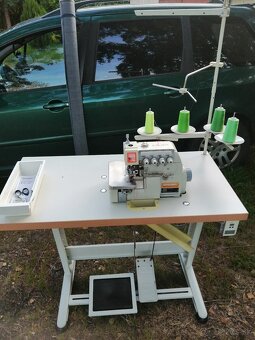 Overlock Siruba 747 - 7