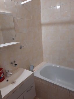 prenajmem 2-izb. byt v Galante s loggiou a klimou - 7