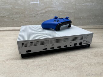 Microsoft Xbox One S 1TB - 7