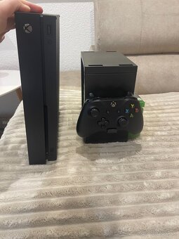 Xbox one x - 7