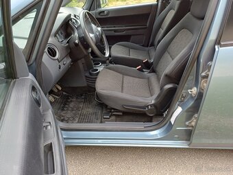Mitsubishi Colt 1,1i - rok výroby 2009 - 7