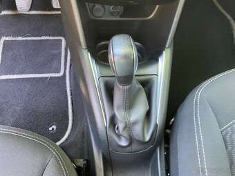 Peugeot 208 - 7