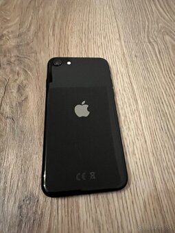 iPhone SE 2020 - 7