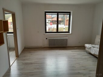 Na prenájom 3i byt - 7