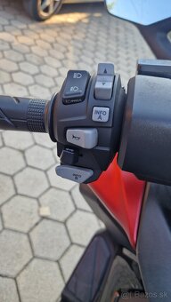 Honda Forza 125 - 7