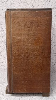 30 ROKY - REPRODUKTOR / Dr. NESPER CABINETT - 7
