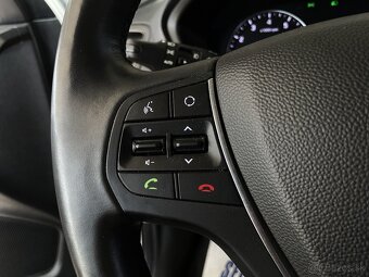 Hyundai i20 1.4B 100K M6 - 7
