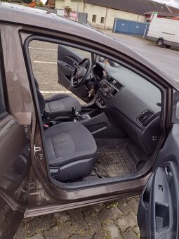 Predám Kia Rio - 7