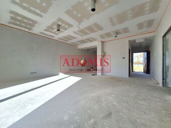 Na predaj bezbariérový bungalov Ruskov, 650m2, 3x kúpelňa,12 - 7