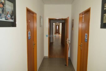 Maxfinreal Kancelária s parkovaním a terasou v Nitre 42m2 - 7